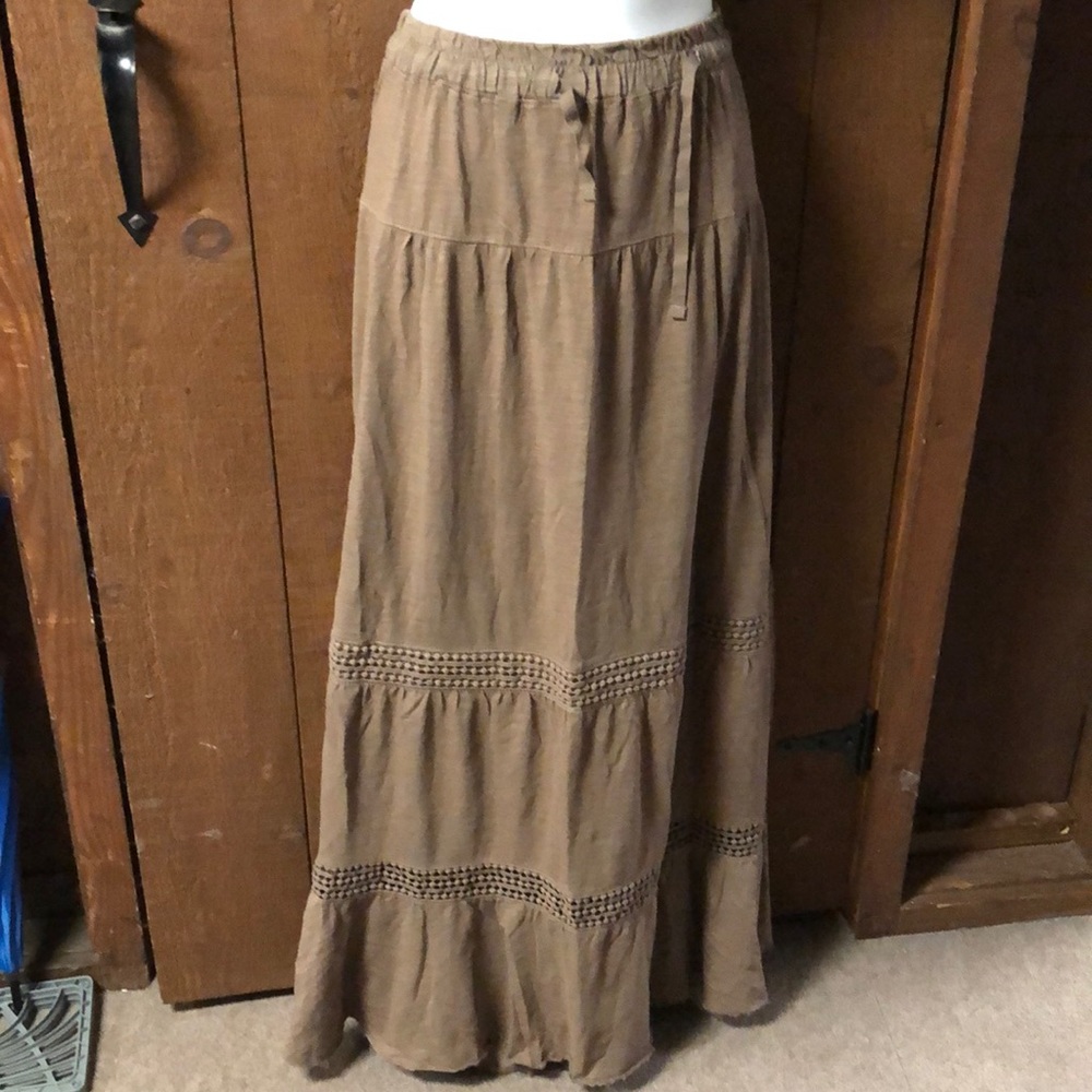 Neutral Maxi skirt
